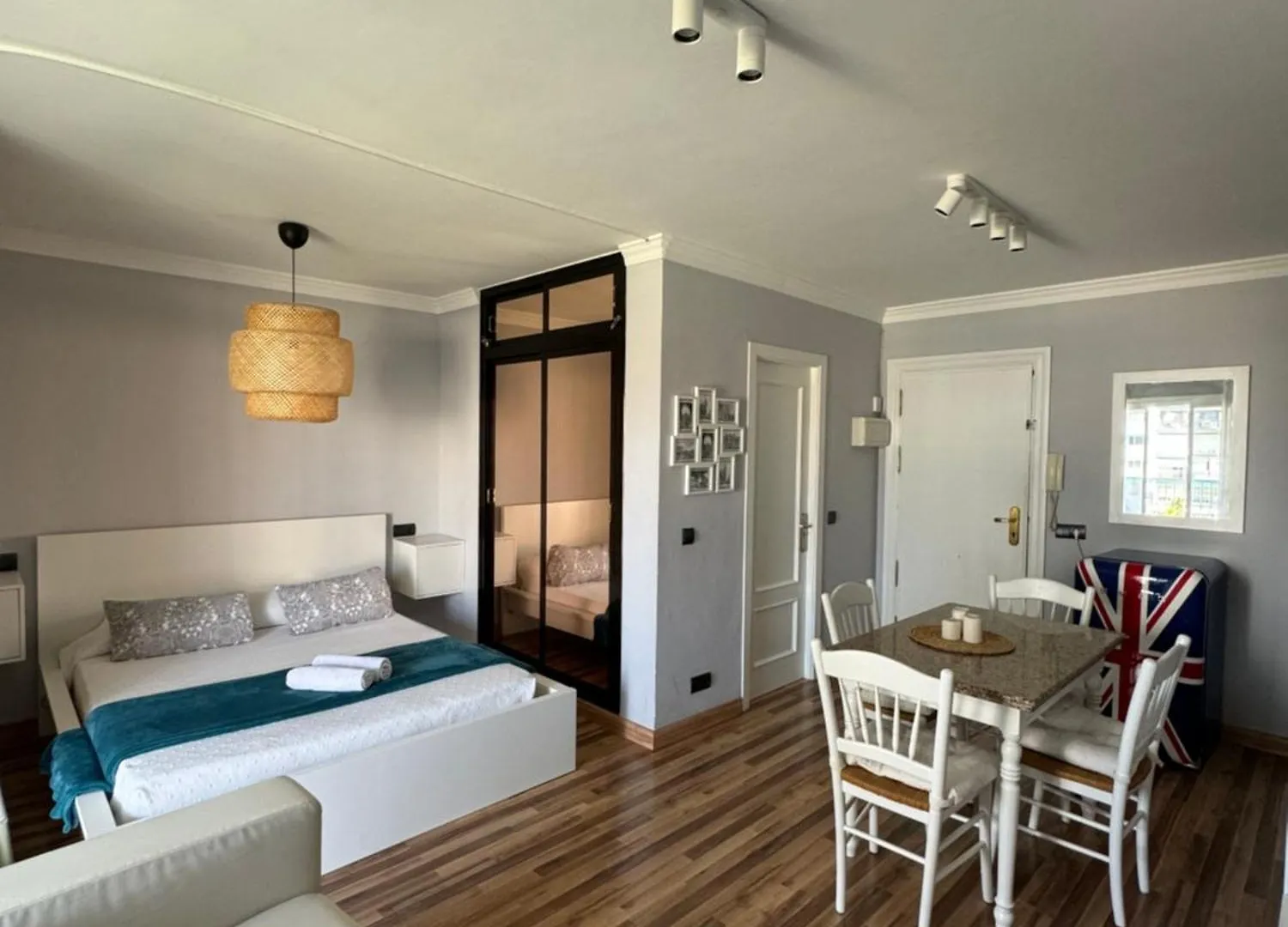 Apartment Estudio A Pie De Playa En Benalmadena Spain
